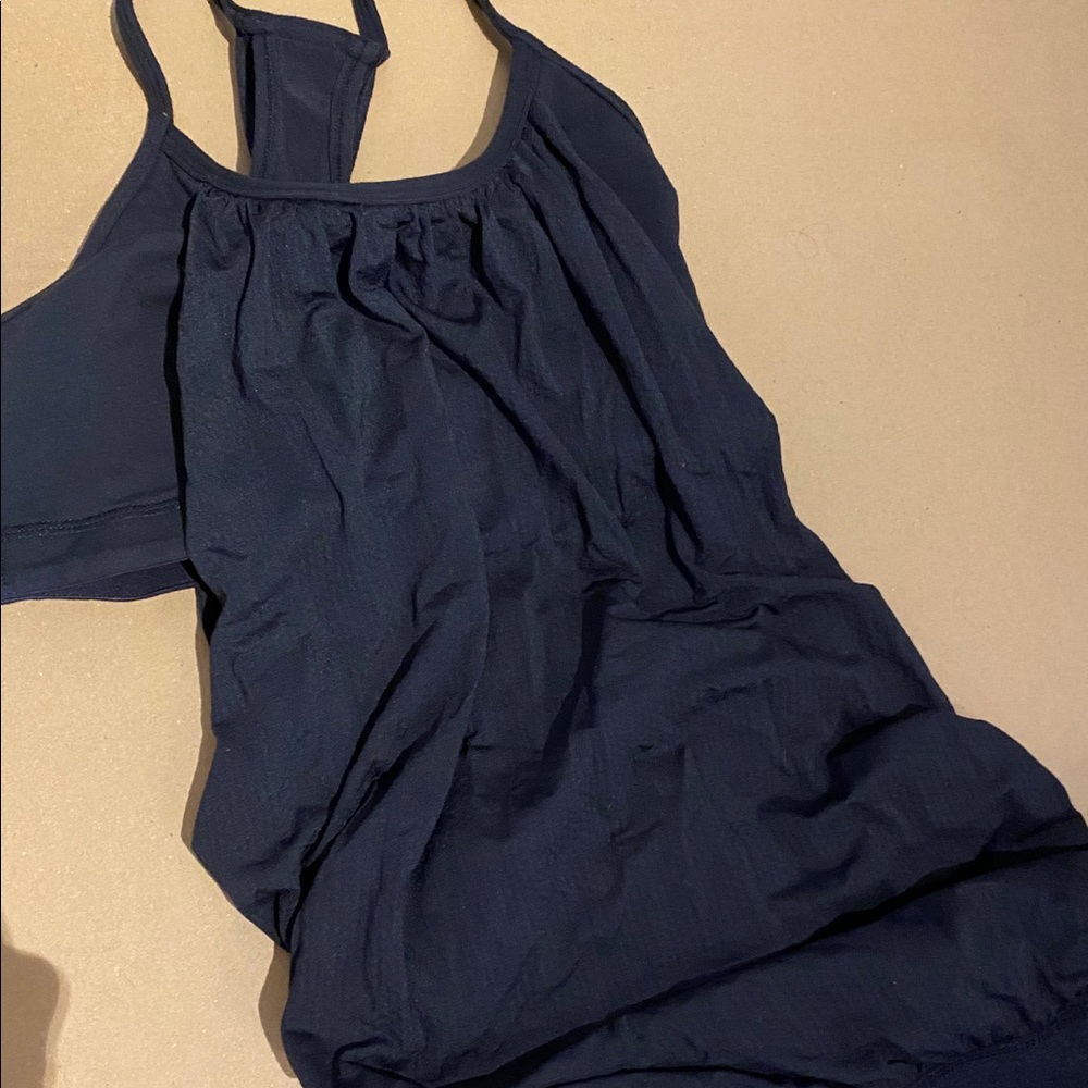 Lululemon top